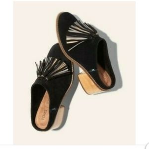 TOMS Leila Tassel Mule